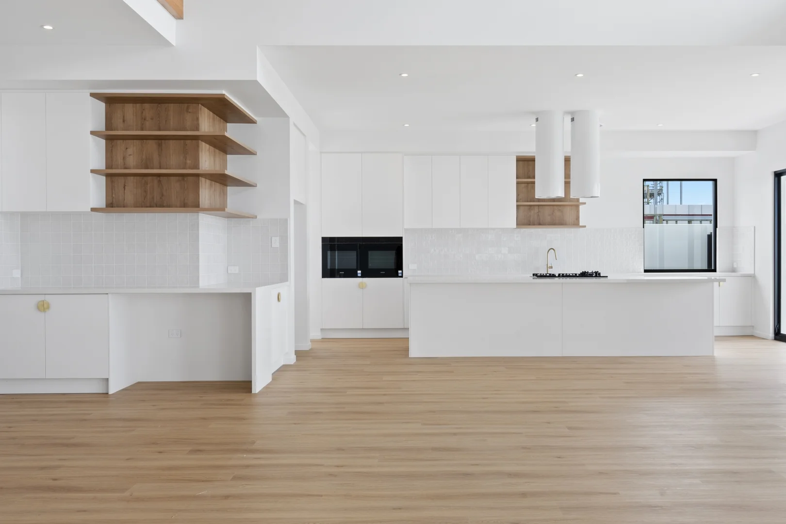 Additional image 7 of 8 Lake Serenity Boulevard, Helensvale QLD 4212