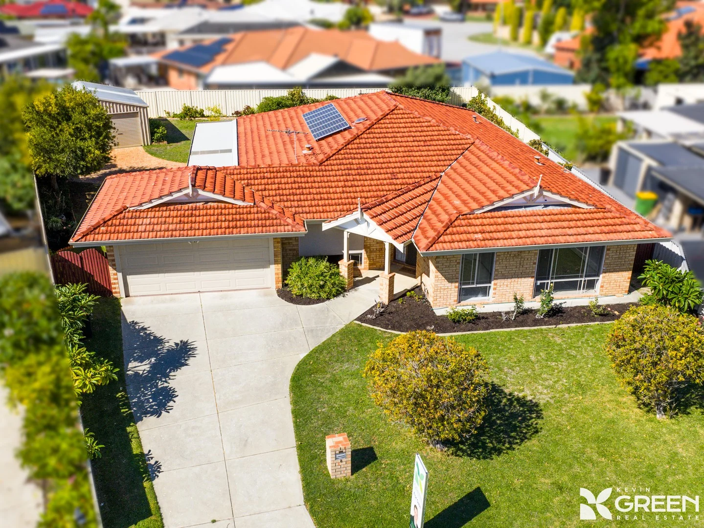 8 Leeuwin Parade, Rockingham WA 6168