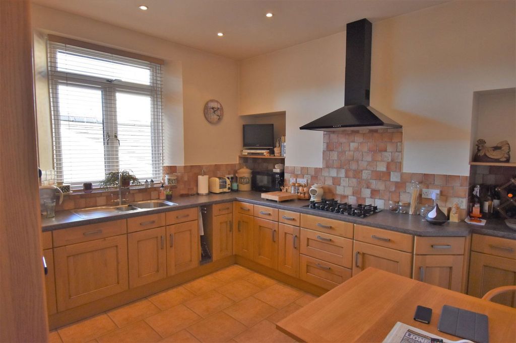 Additional image 2 of 3 bed semi-detached house for saleSouth Parade, Tenby SA70