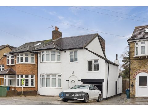 Ventnor Avenue, Stanmore HA7, Studio to rent