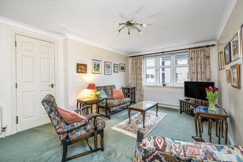 34/15 Meadow Place Road, Corstorphine, Edinburgh EH12