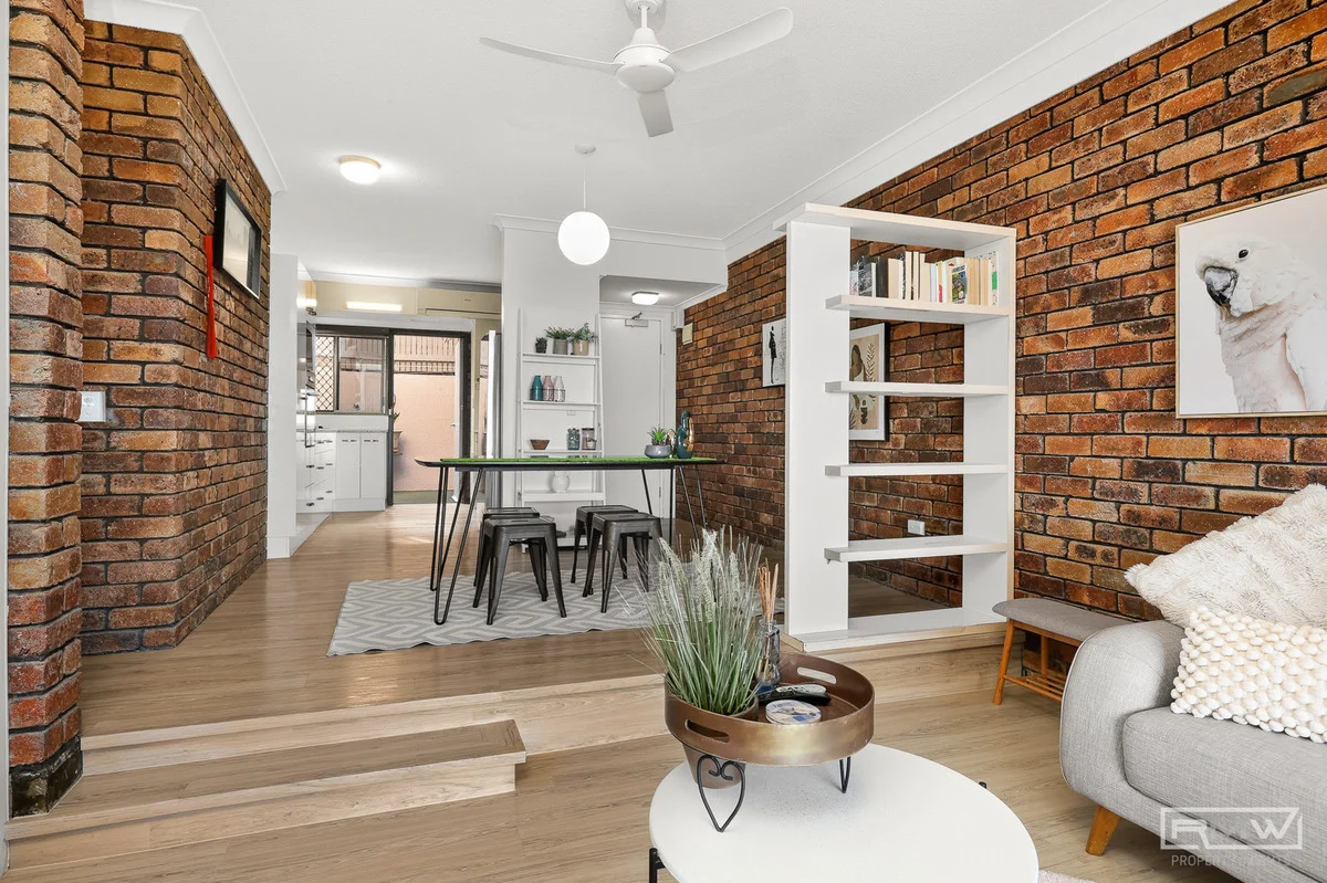 Additional image 7 of 4/10 Kerr Street, Meikleville Hill QLD 4703