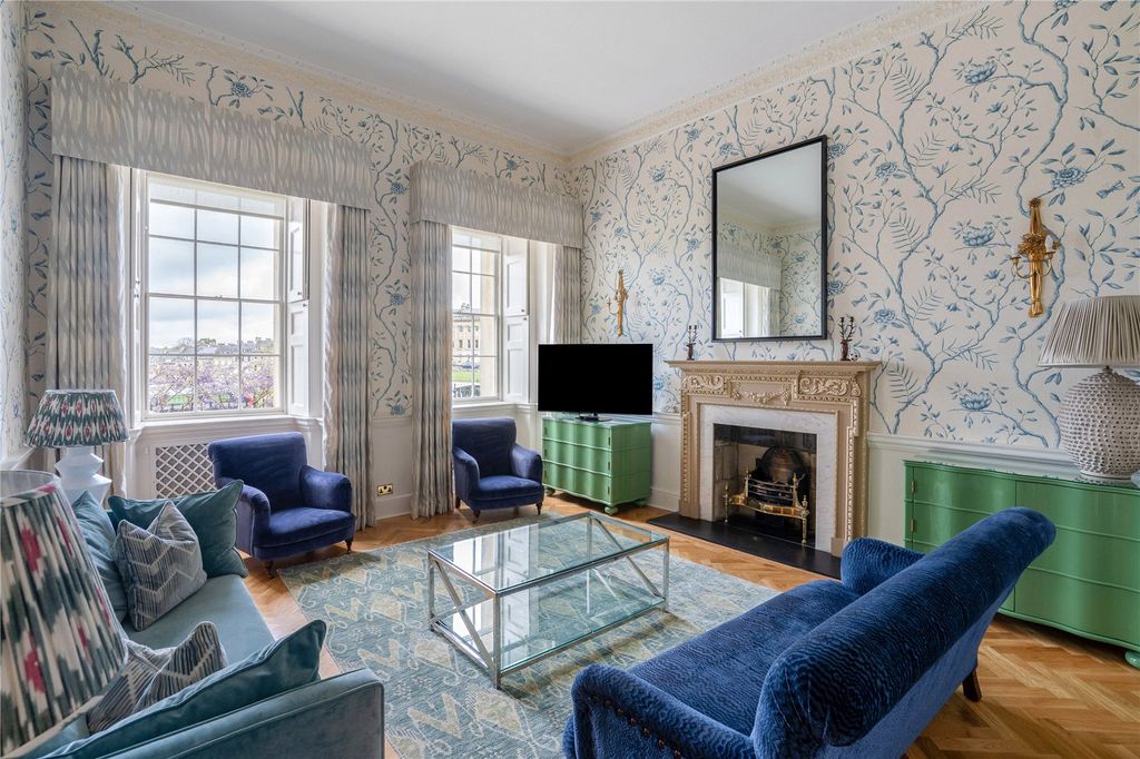 Additional image 7 of 7 bed terraced house for saleRoyal Crescent, Bath, Somerset BA1