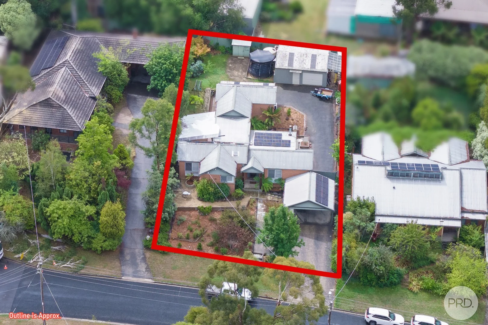 12 Mount Helen Avenue, Mount Helen VIC 3350