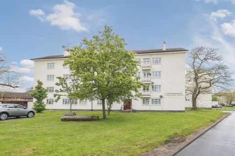 Kingsnympton Park, Kingston Upon Thames KT2
