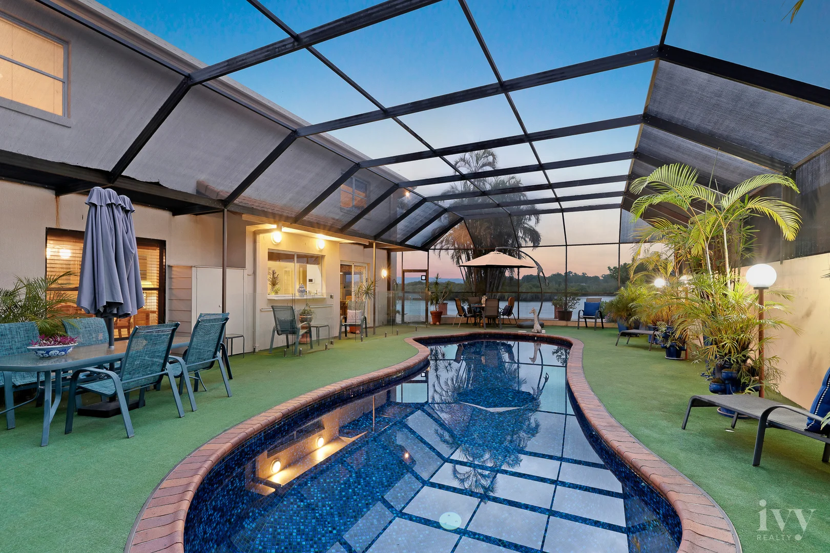 Additional image 11 of 82-84 Tradewinds Avenue, Paradise Point QLD 4216