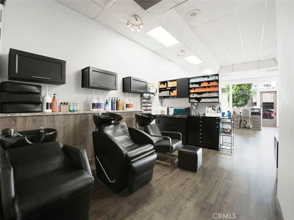 Additional image 11 of 135 W California Boulevard, Pasadena, CA 91105
