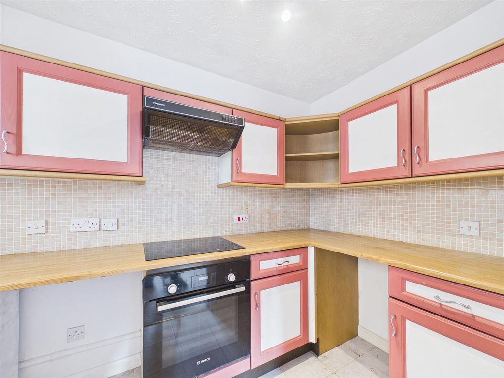 Additional image 4 of 2 bed flat for saleWelland Mews, Stamford PE9