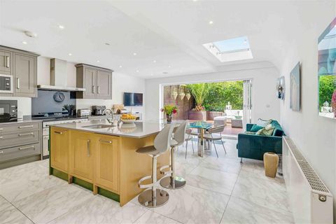 Crondace Road, London SW6