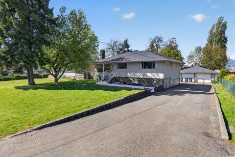 Additional image 8 of 13759 111 Avenue, Surrey, BC, V3R 2C1