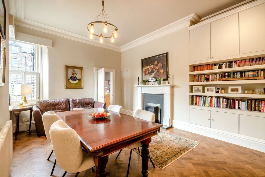 Additional image 5 of 3 bed flat for salePark Avenue, Harrogate, North Yorkshire HG2