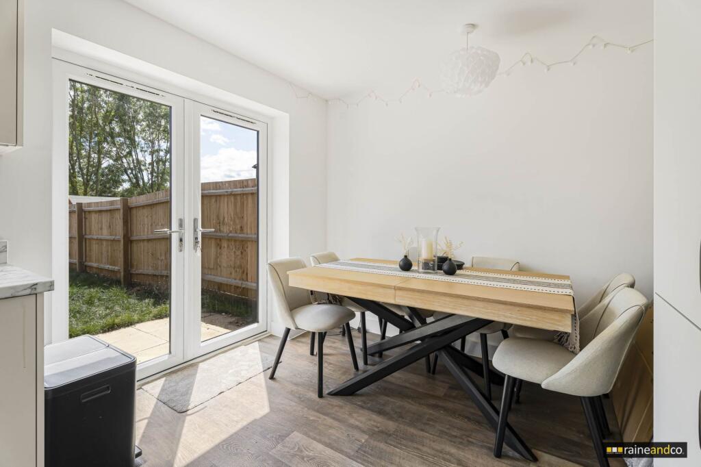 Overfield Close, Hatfield photo 4