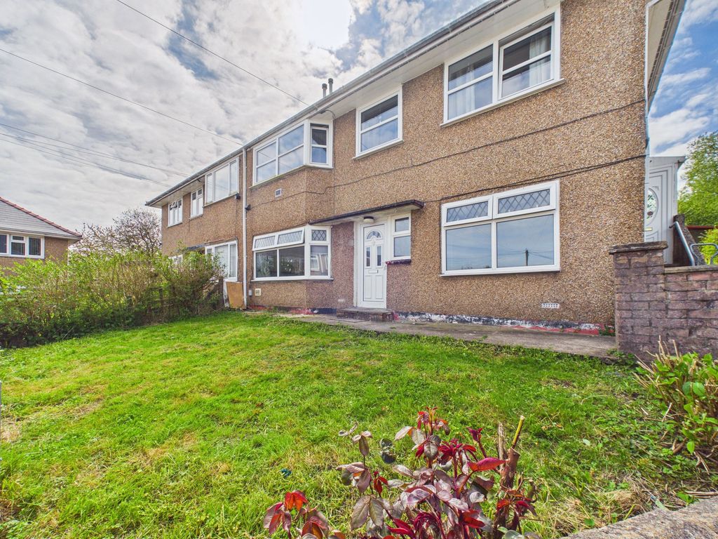 2 bed flat for saleTrenant, Ebbw Vale NP23