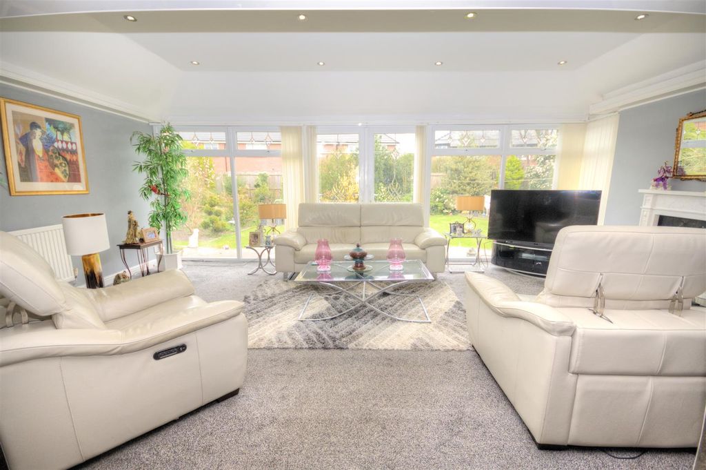 Additional image 4 of 3 bed detached bungalow for saleHolgate Park, Liverpool L23