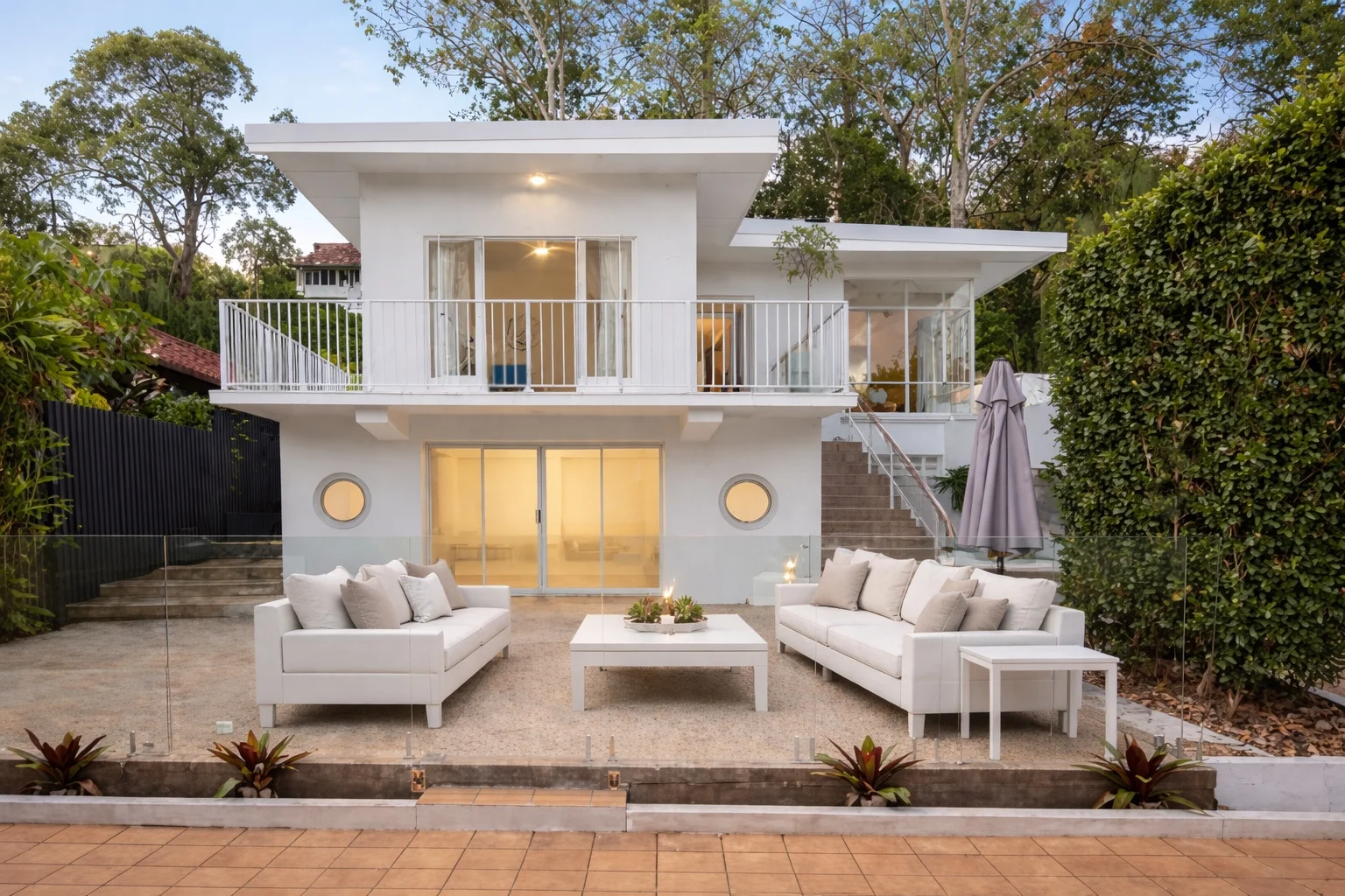 95 Hillside Terrace, St Lucia QLD 4067