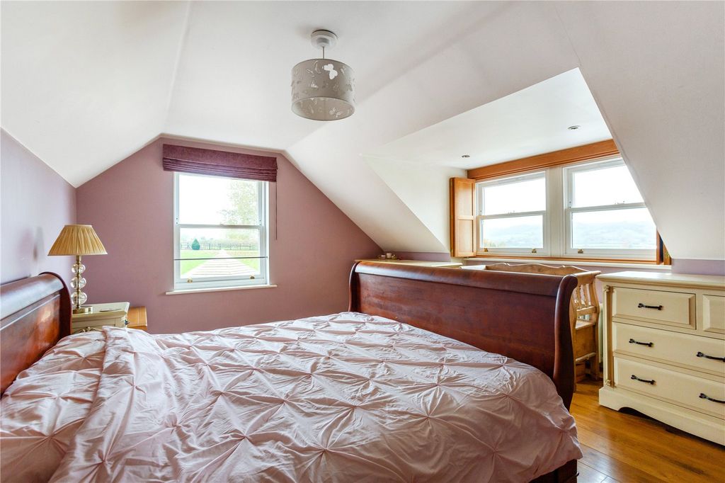 Additional image 14 of 4 bed equestrian for saleDoynton, South Glos BS30
