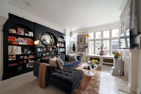 Burton Mews, London SW1W