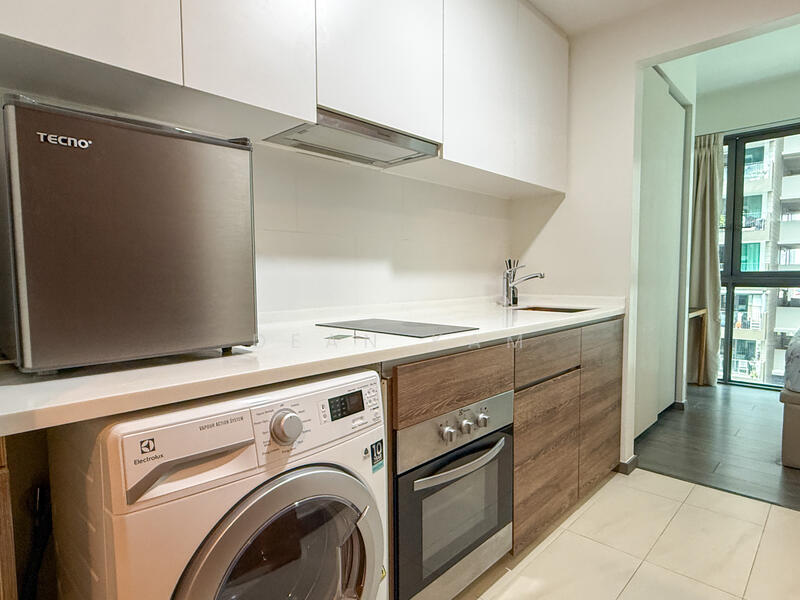 11 Fernvale Lane photo 2
