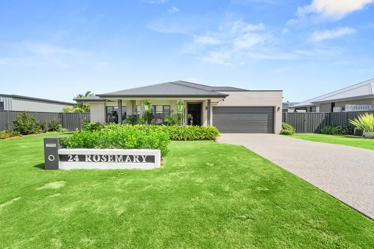 24 Rosemary Court, Nikenbah QLD 4655