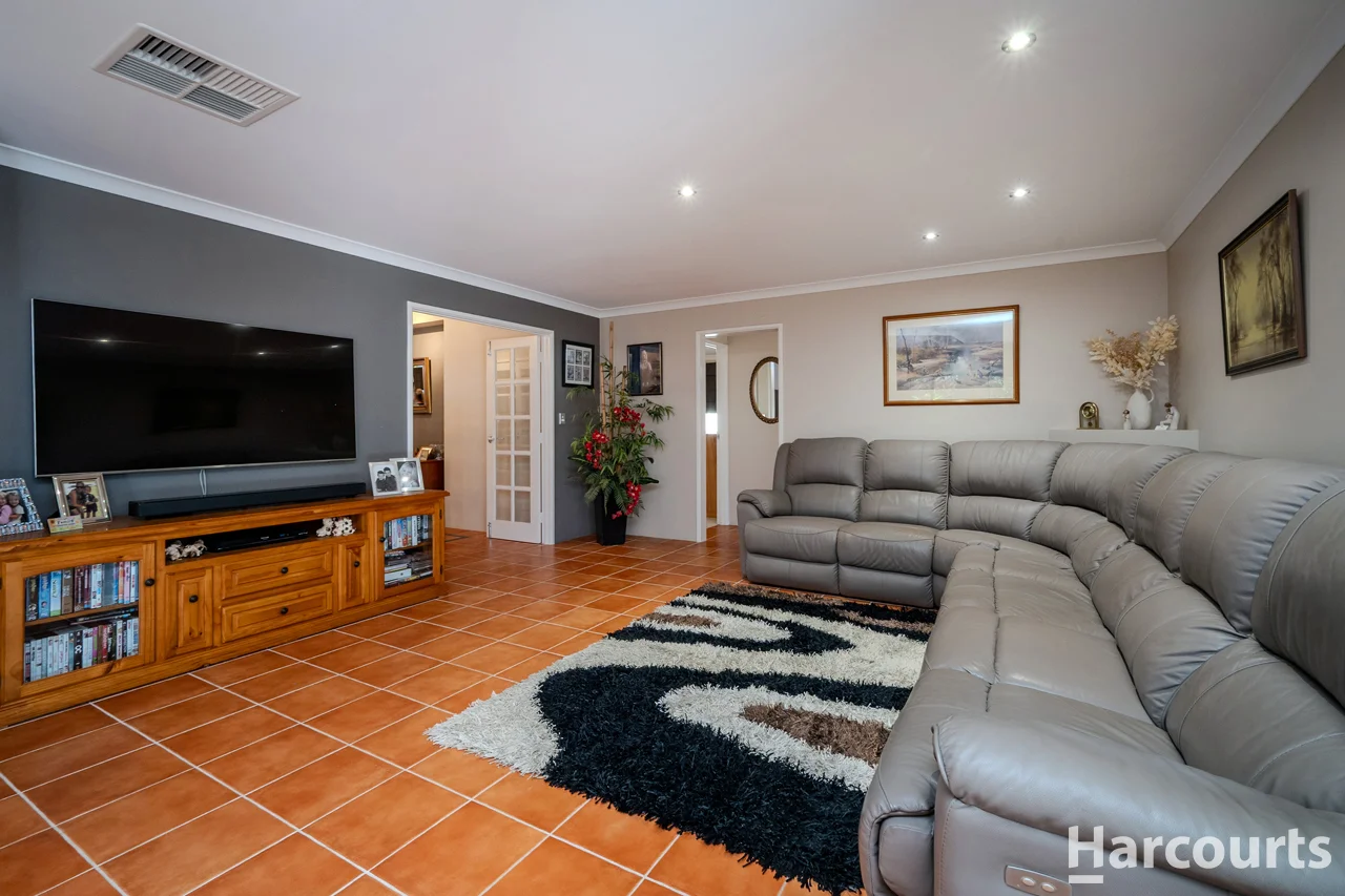 Additional image 18 of 28 Kippilaw Loop, Carramar WA 6031