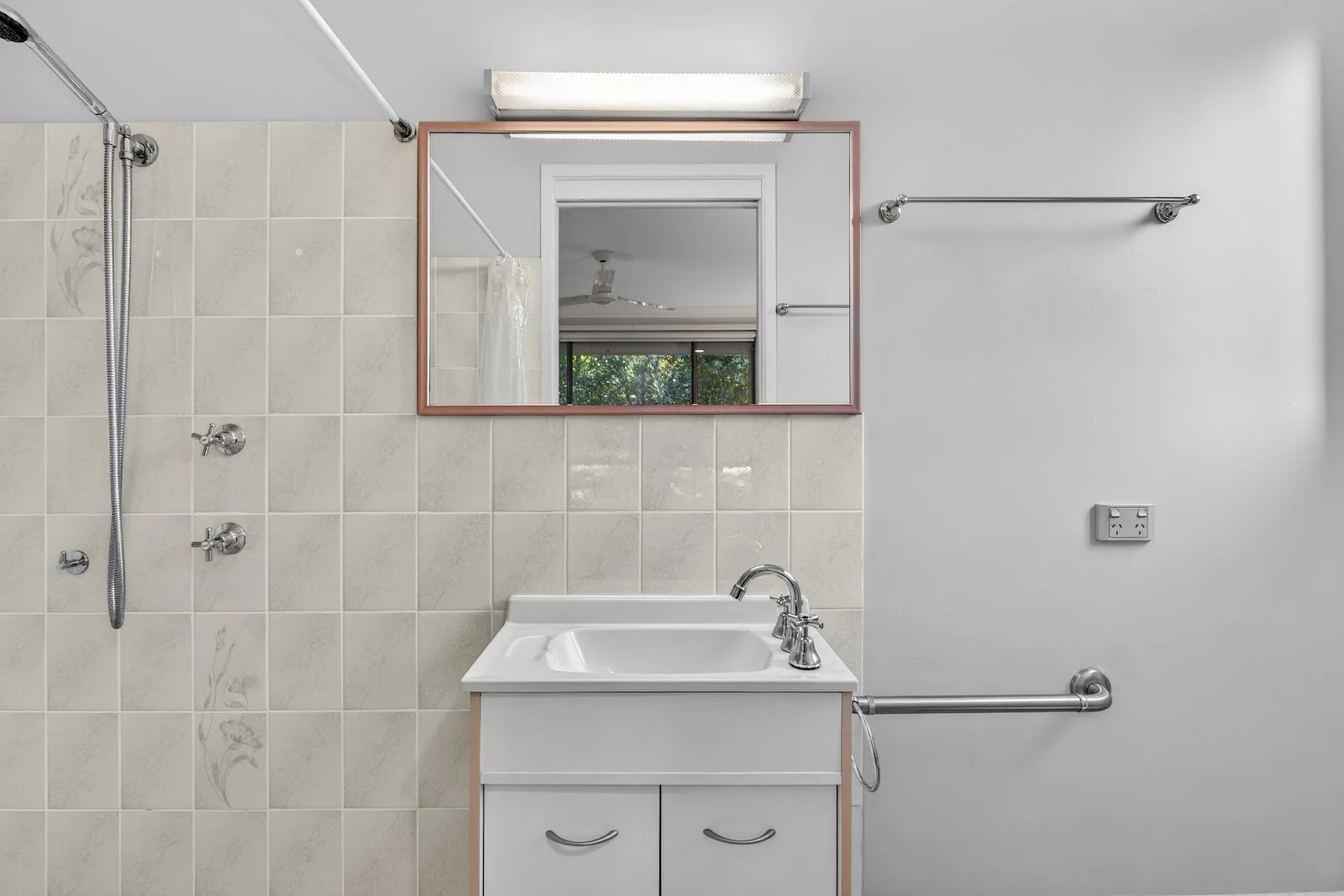 42 Manning Avenue, Coffs Harbour NSW 2450 photo 5