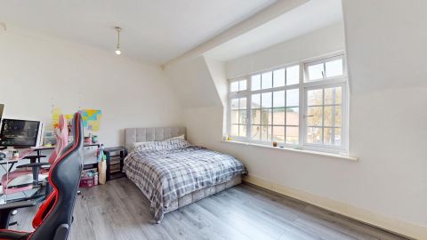 London Road, Isleworth TW7