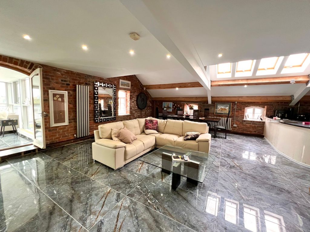 Additional image 5 of 4 bed flat for saleDuke Street, North Shields NE29