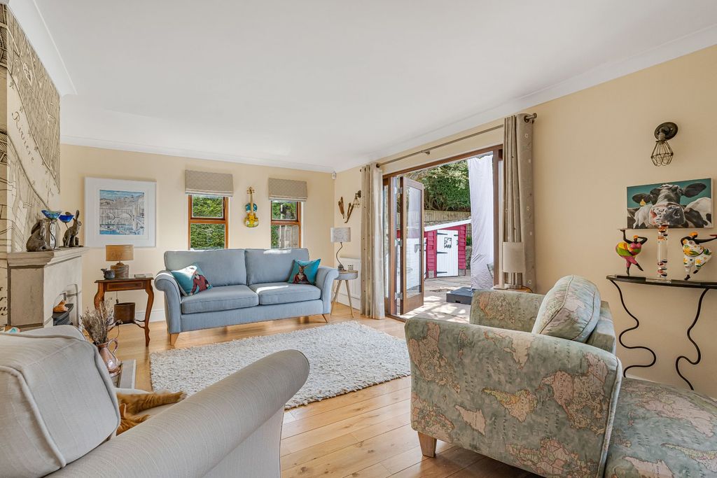 Additional image 25 of 4 bed detached house for saleWains Road, Daglingworth, Cirencester, Gloucestershire GL7