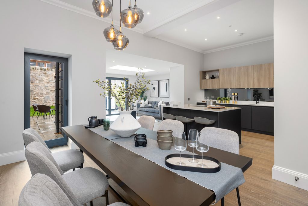 Additional image 2 of 5 bed terraced house for sale14 Millerfield Place, Marchmont, Edinburgh EH9