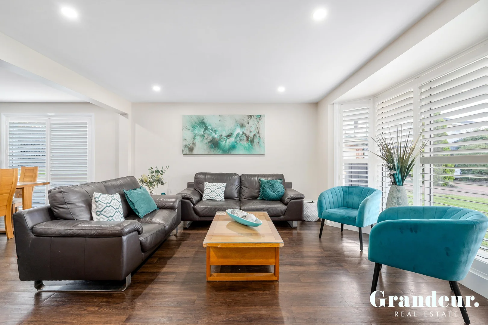 8 Haylen Place, Edensor Park NSW 2176 photo 2