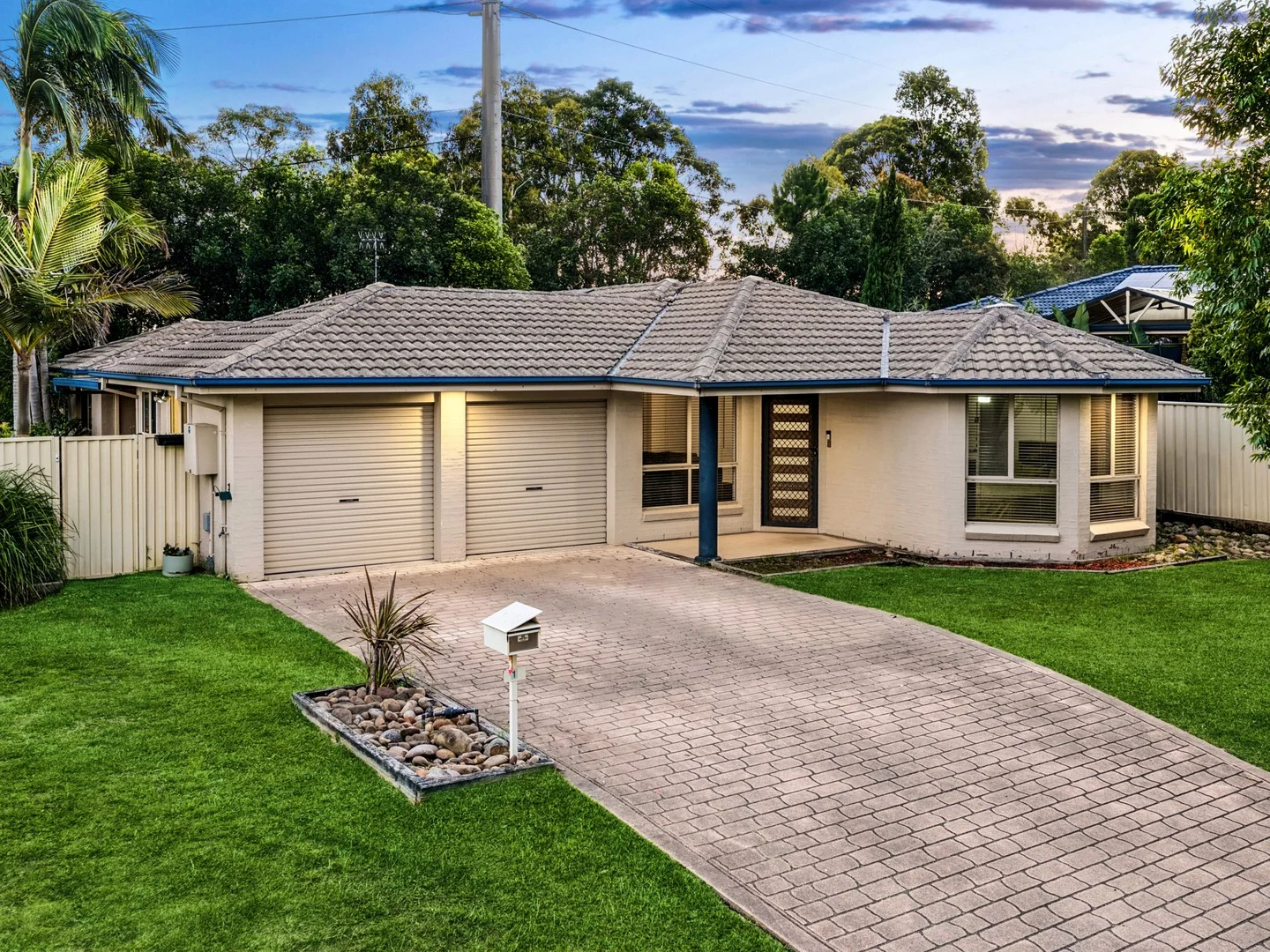 1 Viewfield Crescent, Woongarrah NSW 2259