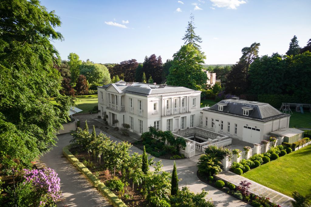Additional image 2 of 11 bed property for saleCarioca, Wentworth, Virginia Water GU25, United Kingdom