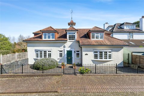 Druid Stoke Avenue, Stoke Bishop, Bristol BS9