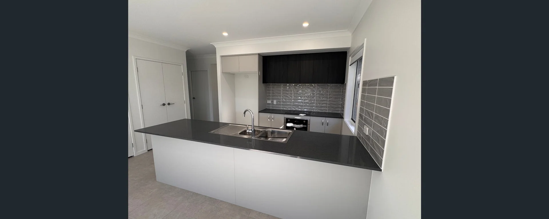 6 Midnight St, Ripley QLD 4306 photo 3