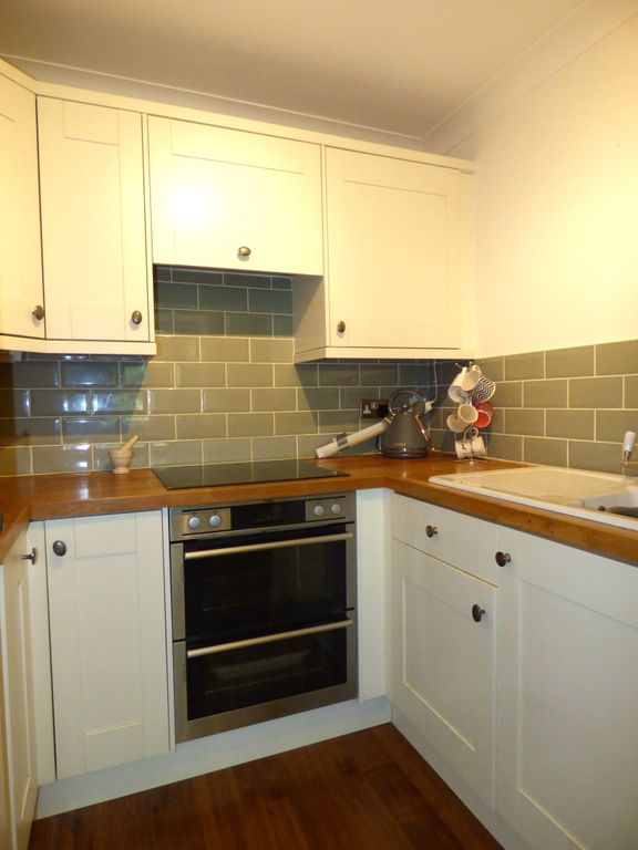 Additional image 3 of 1 bed flat for saleWorcester Road, Malvern, Worcestershire WR14