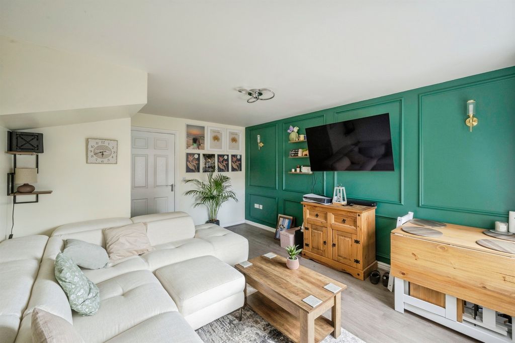 Additional image 5 of 3 bed semi-detached house for saleWhimbrel Chase, Scunthorpe DN16