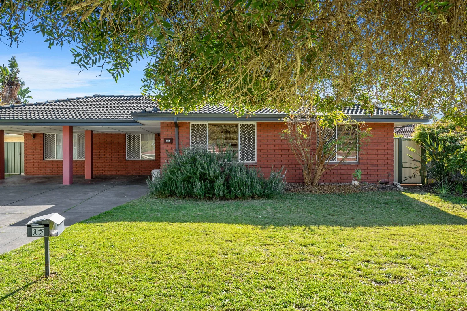 Additional image 2 of 17 Sharon Drive, Carine WA 6020