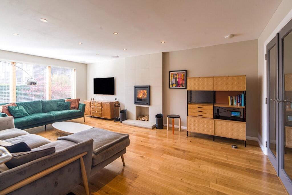 Additional image 2 of 28A Sycamore Place, Aberdeen, AB11