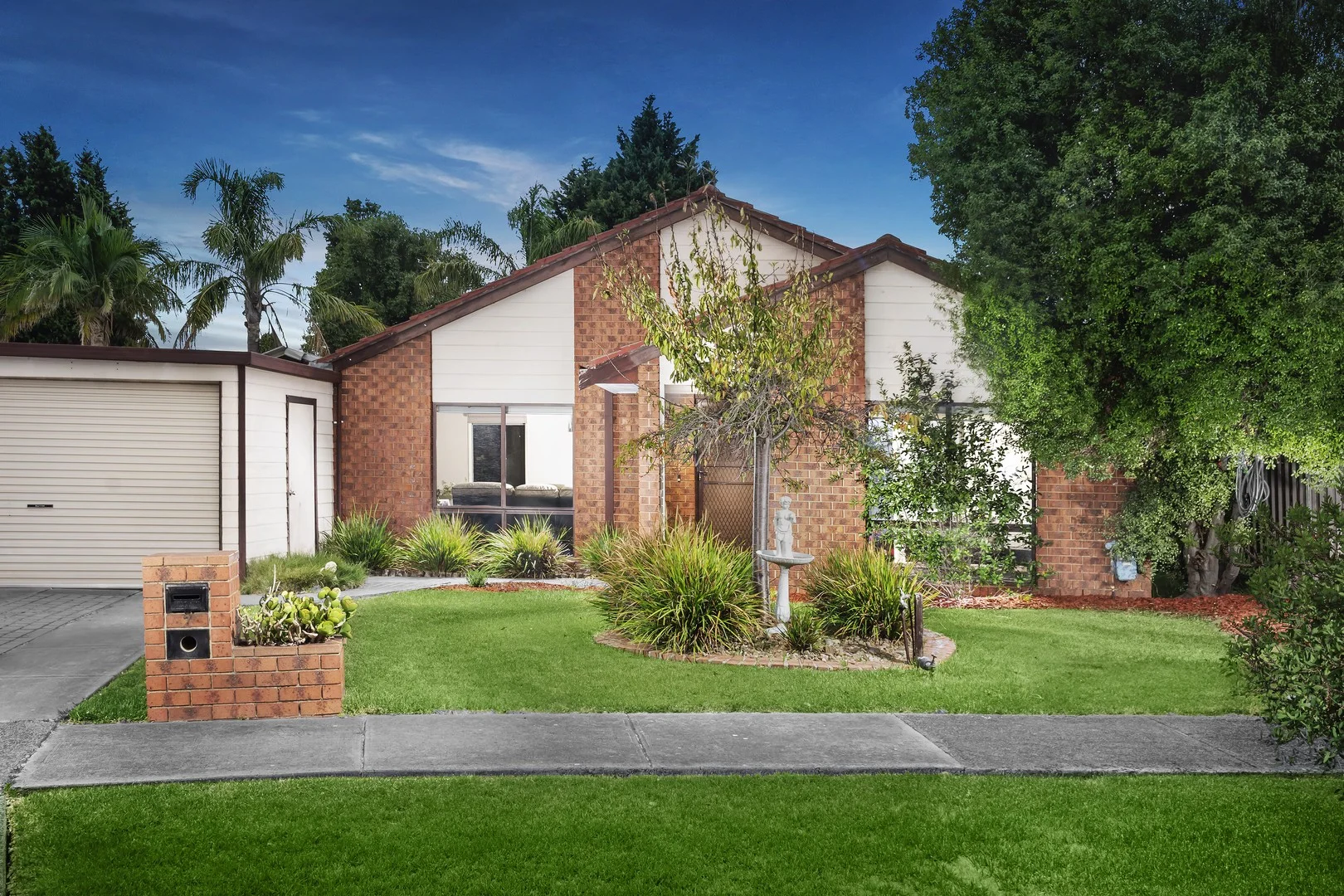 7 Eynon Court, Mill Park VIC 3082