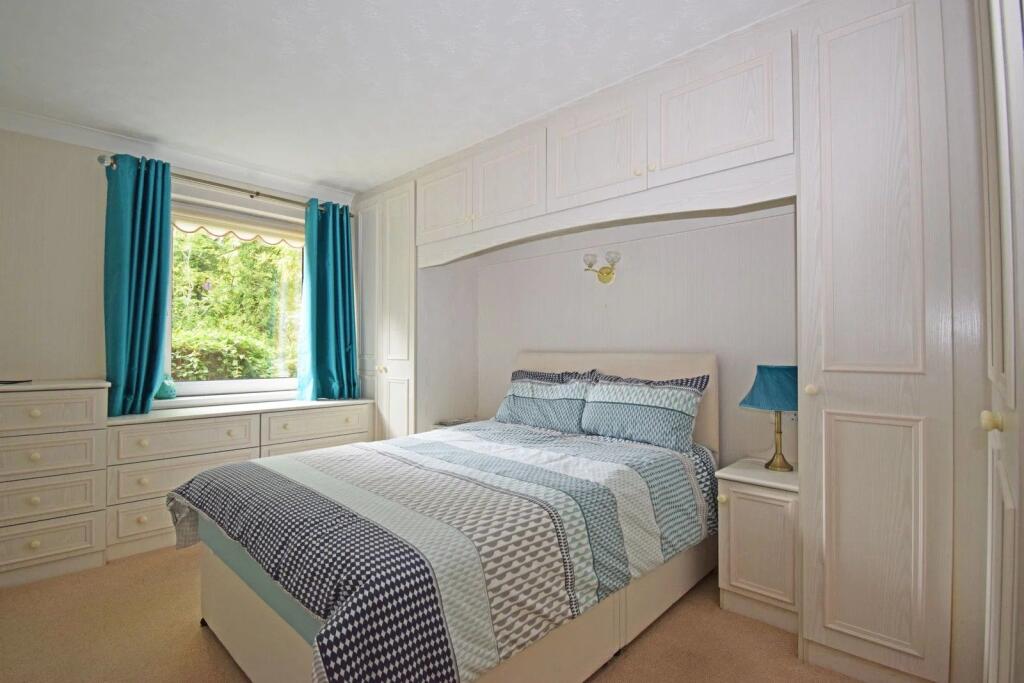 Additional image 7 of Flat 2, Elgar Mews, Ednall Lane, Bromsgrove, Worcestershire.  B60 2DB