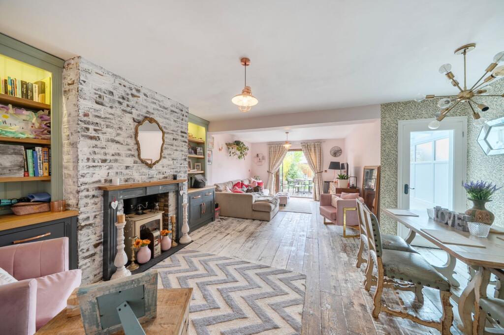 Radlett Road, St Albans, AL2 photo 4