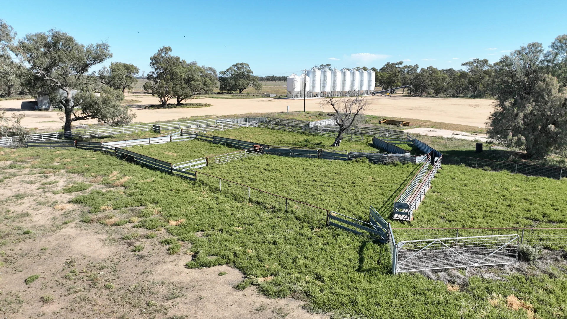 Additional image 10 of "Devon" Devon Road, Deniliquin NSW 2710