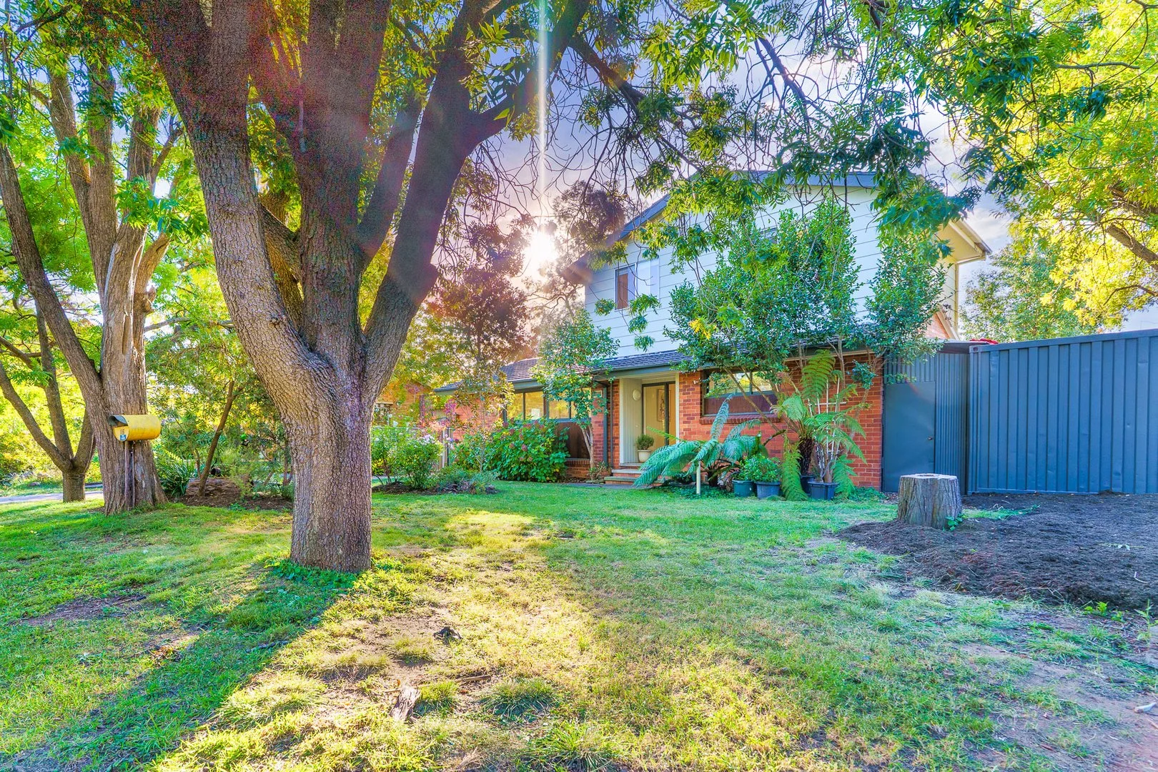 16 Hedley Street, Hackett ACT 2602