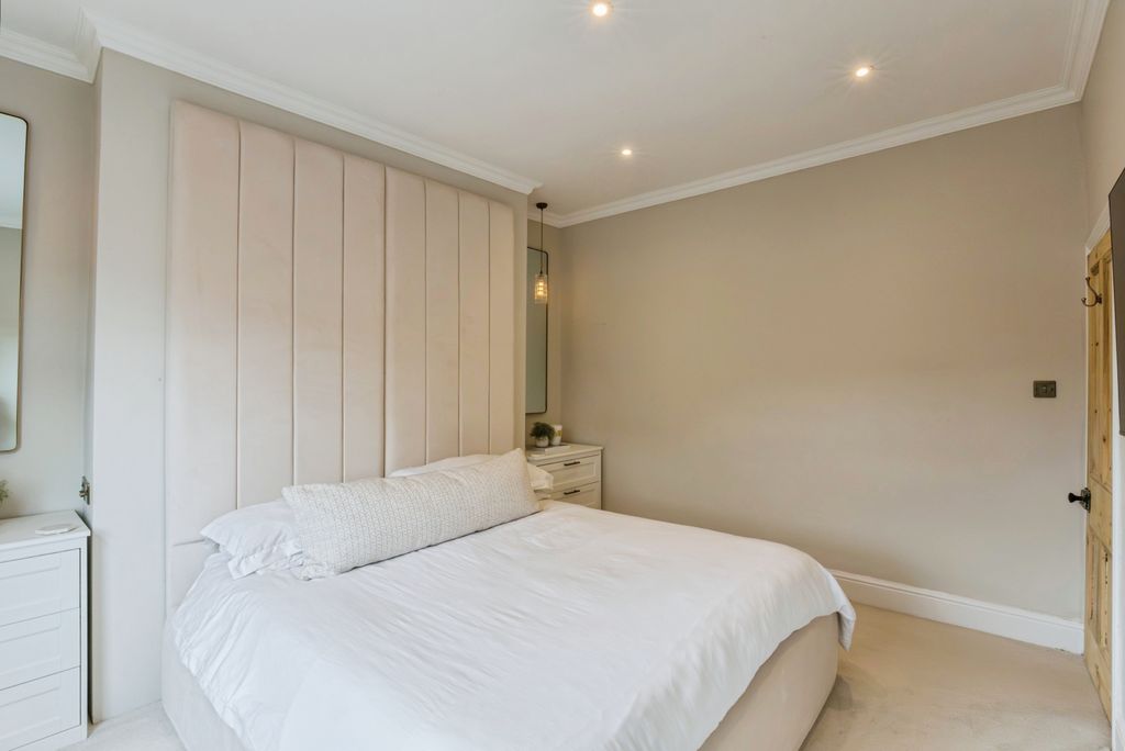 Additional image 16 of 4 bed terraced house for saleGlen Eldon Road, Lytham St. Annes FY8