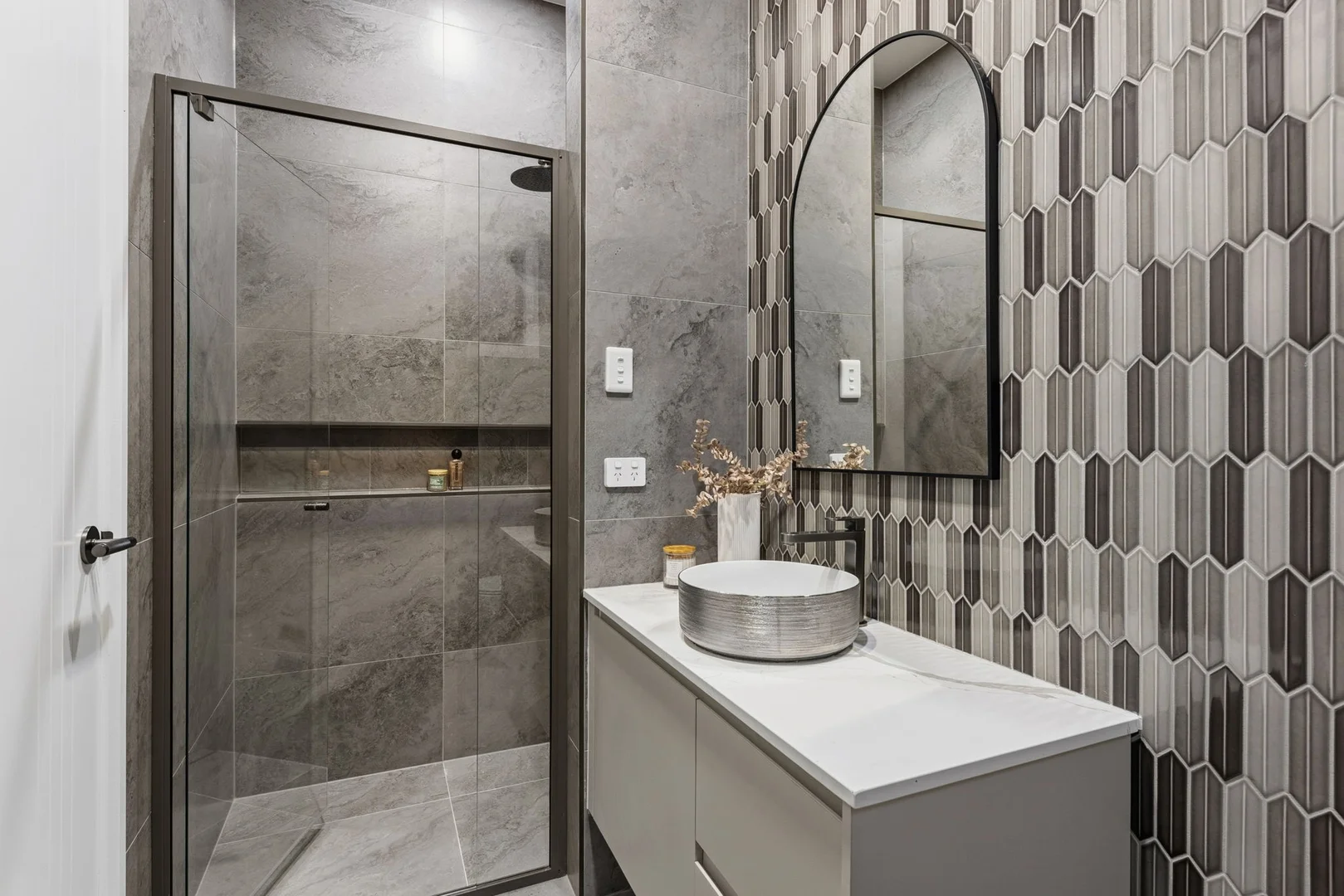 11A Dutton Grove, West Lakes Shore SA 5020 photo 5