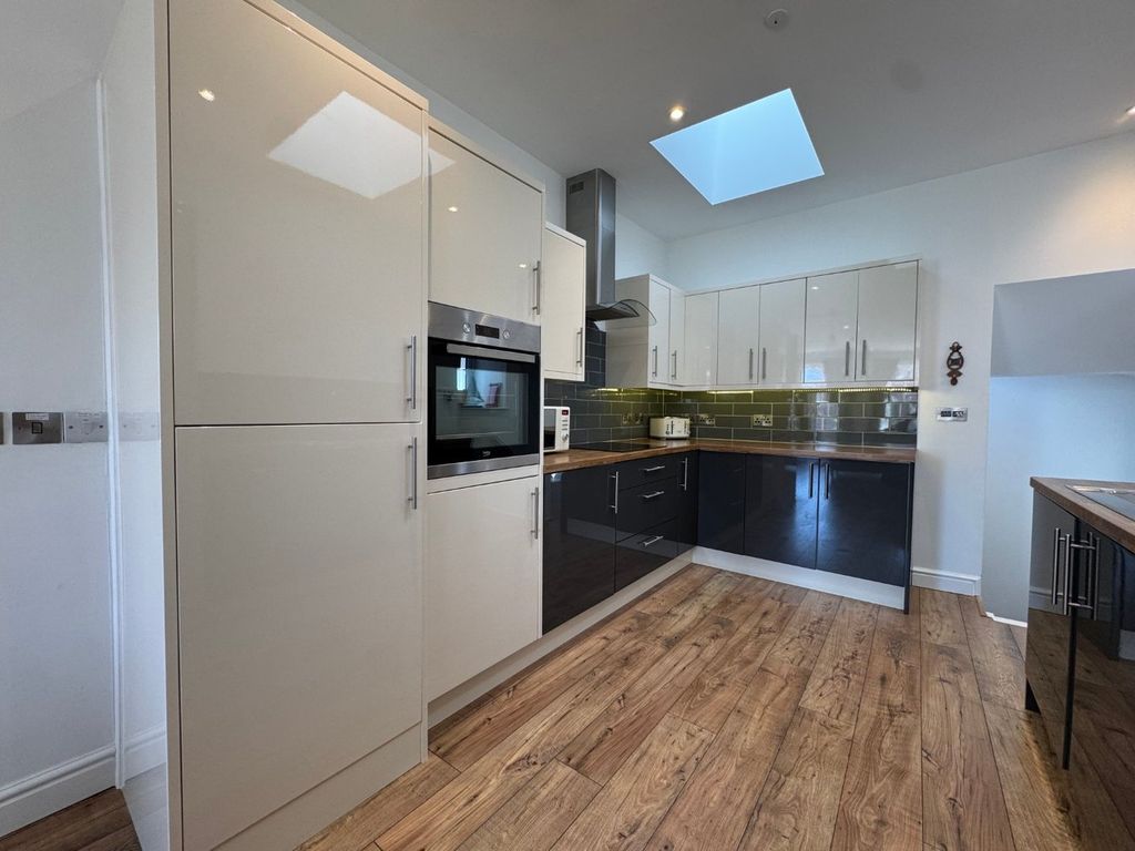 Additional image 12 of 2 bed flat for saleNorth Road, Aberaeron SA46