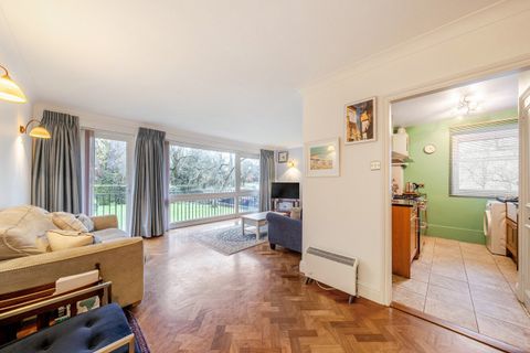 Putney Hill, Putney, London SW15