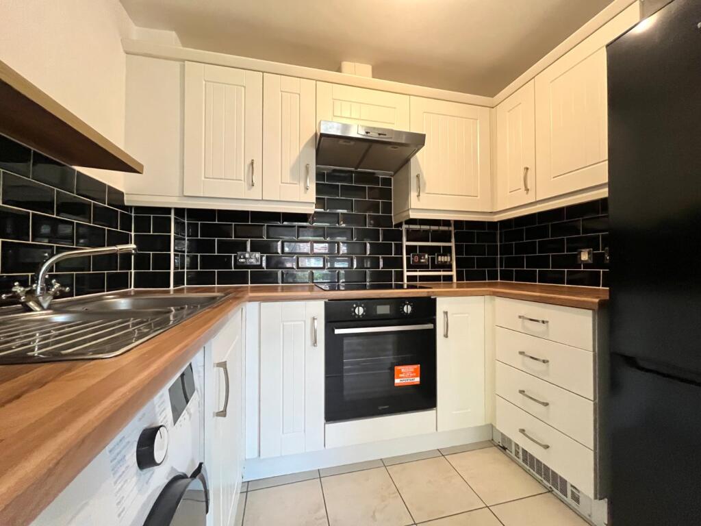 Tudor Coppice, Solihull, West Midlands, B91 photo 3