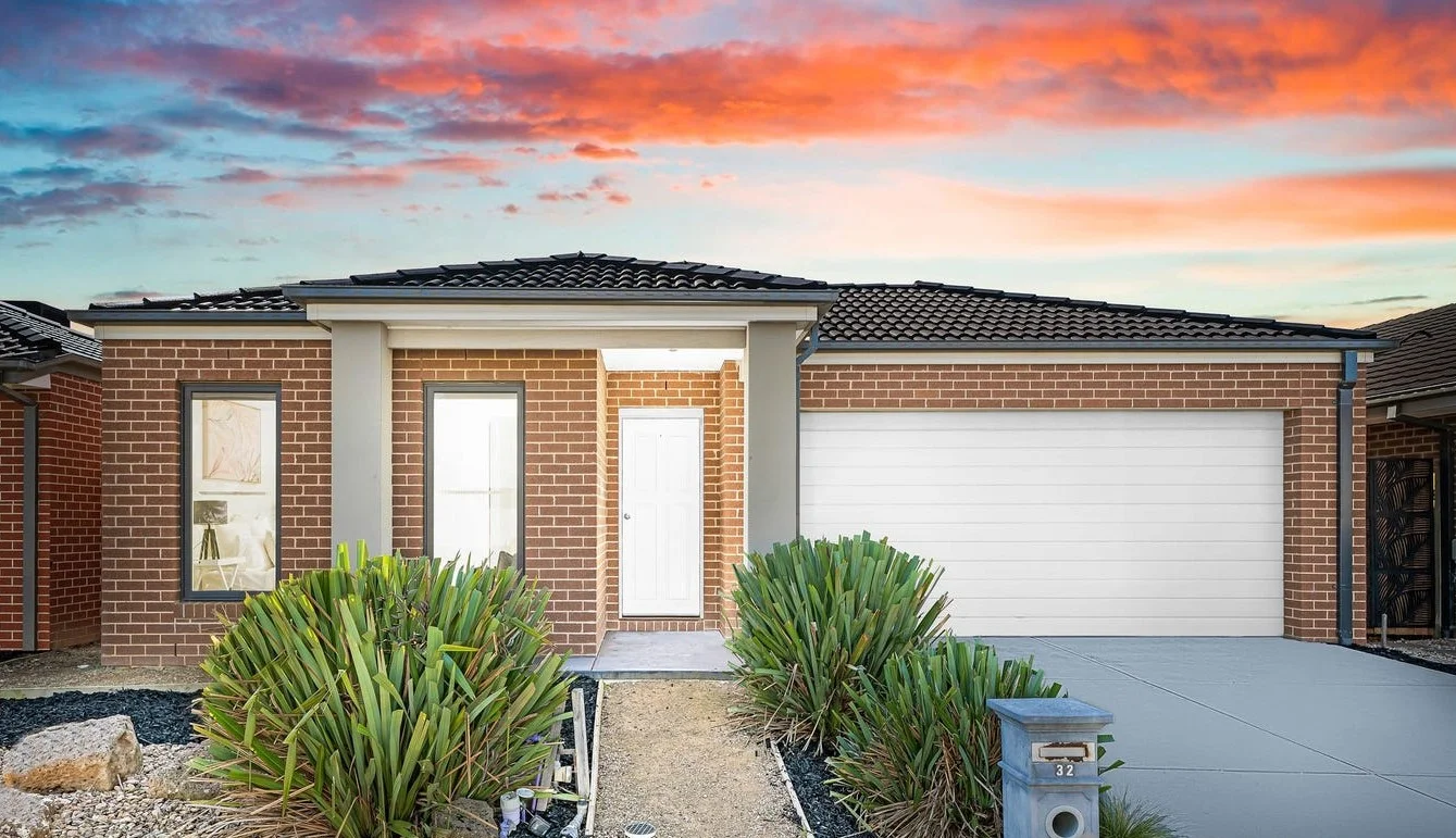 32 Maiden Crescent, Point Cook VIC 3030 photo 2