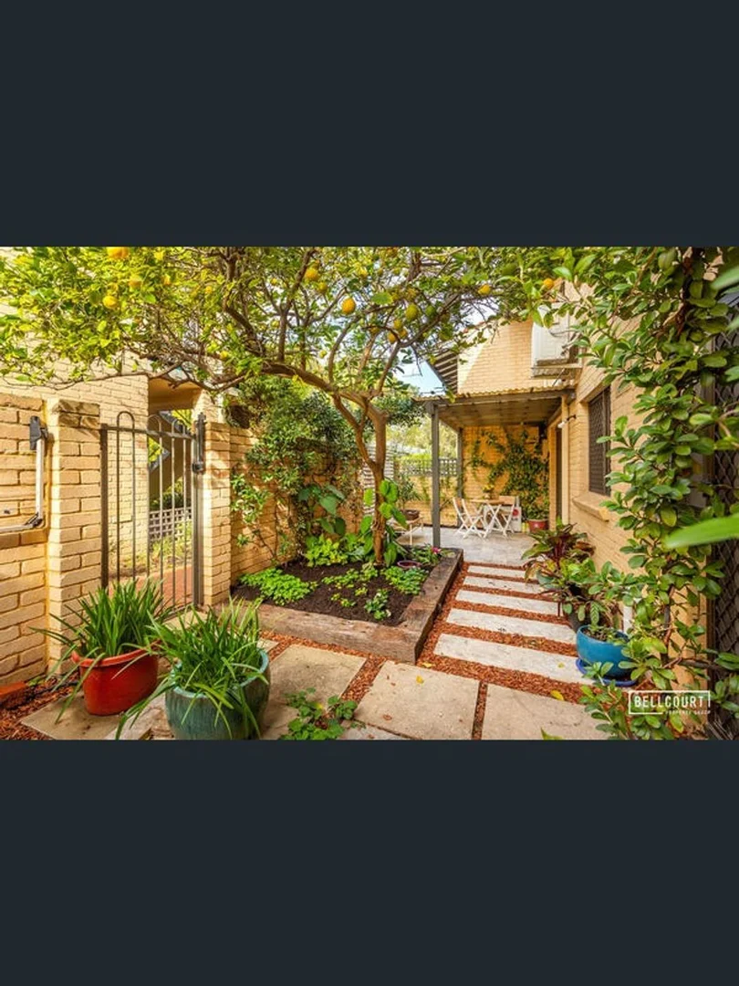 Additional image 14 of 2/10 Aberdare Rd, Shenton Park WA 6008